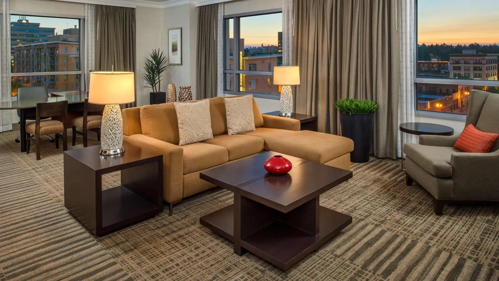 Hilton Vancouver Washington Hotel